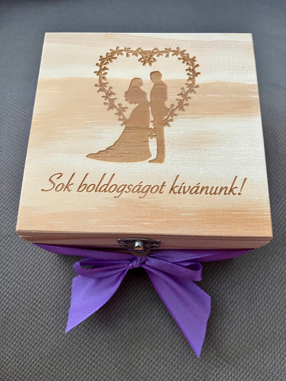 Gravírozott esküvői felespohár szett díszdobozban – 2 db